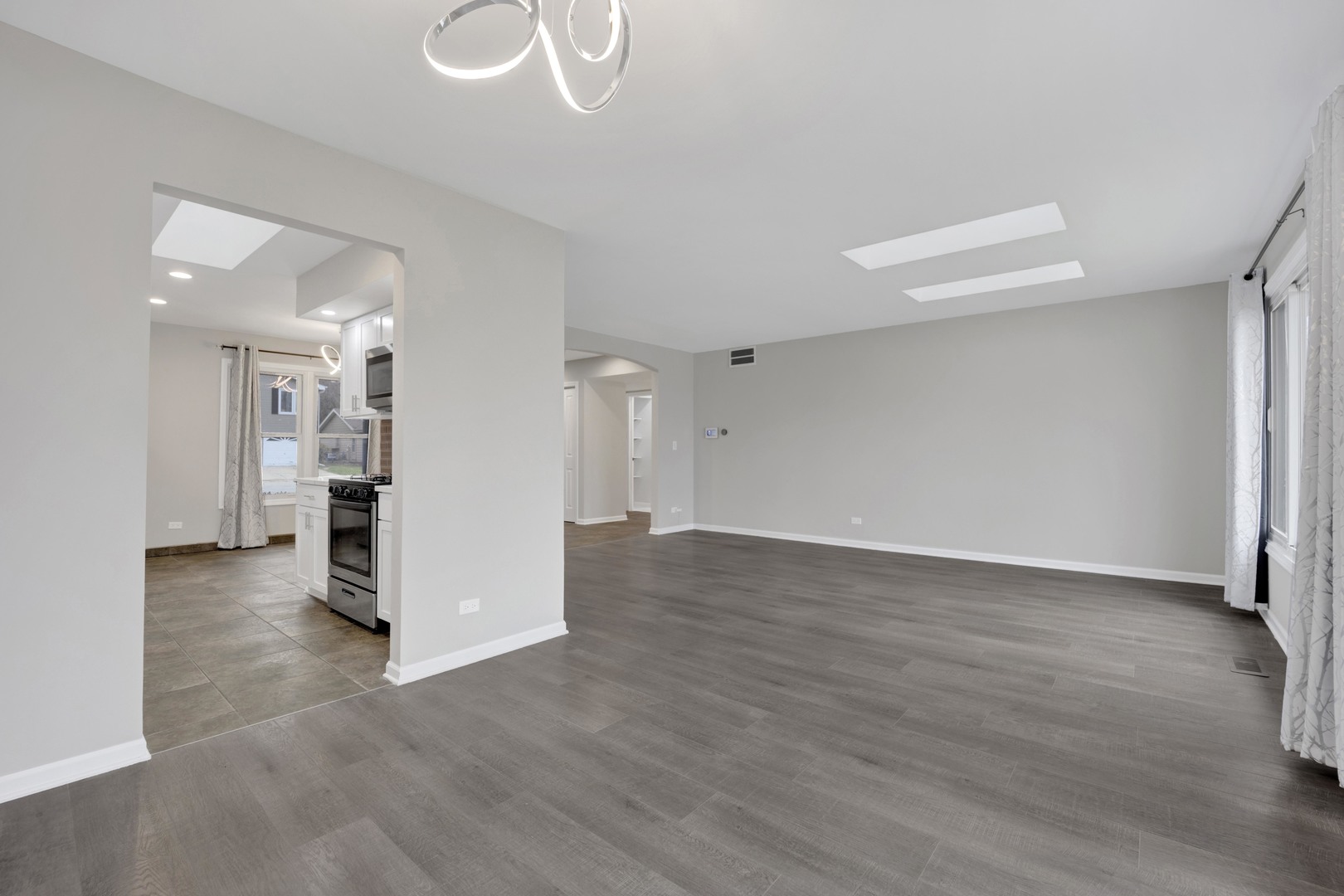 1941 Glenrock Lane, Glendale Heights, IL 60139