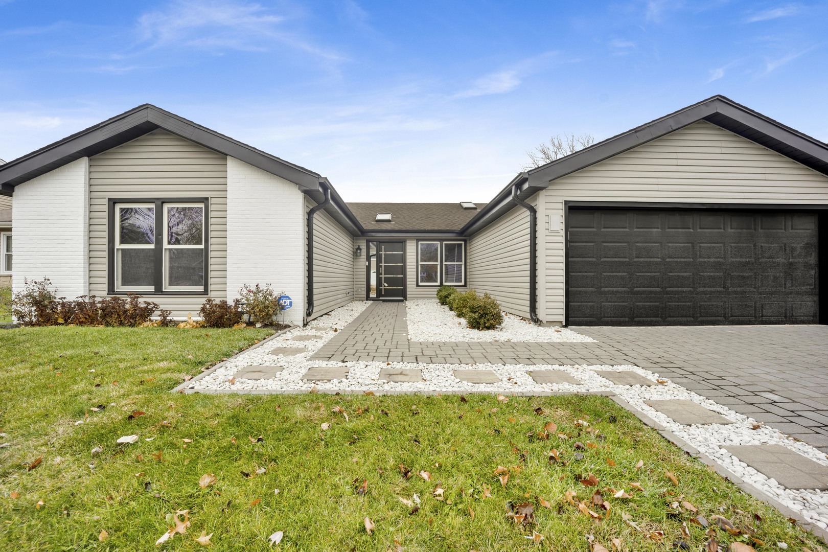 1941 Glenrock Lane, Glendale Heights, IL 60139