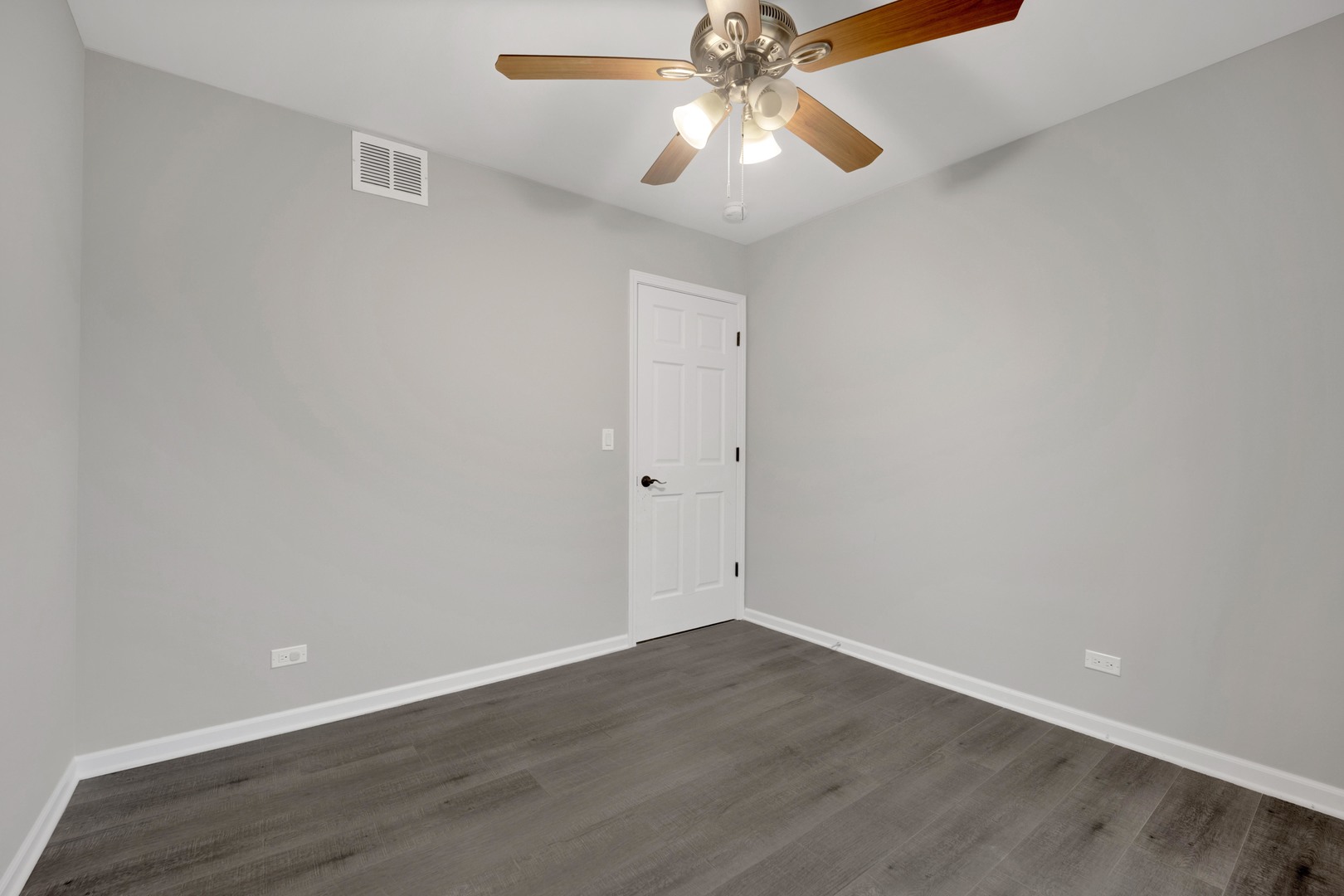 1941 Glenrock Lane, Glendale Heights, IL 60139