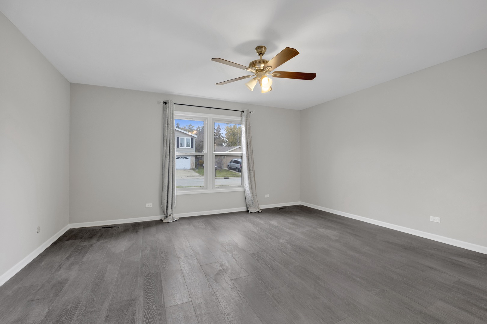 1941 Glenrock Lane, Glendale Heights, IL 60139