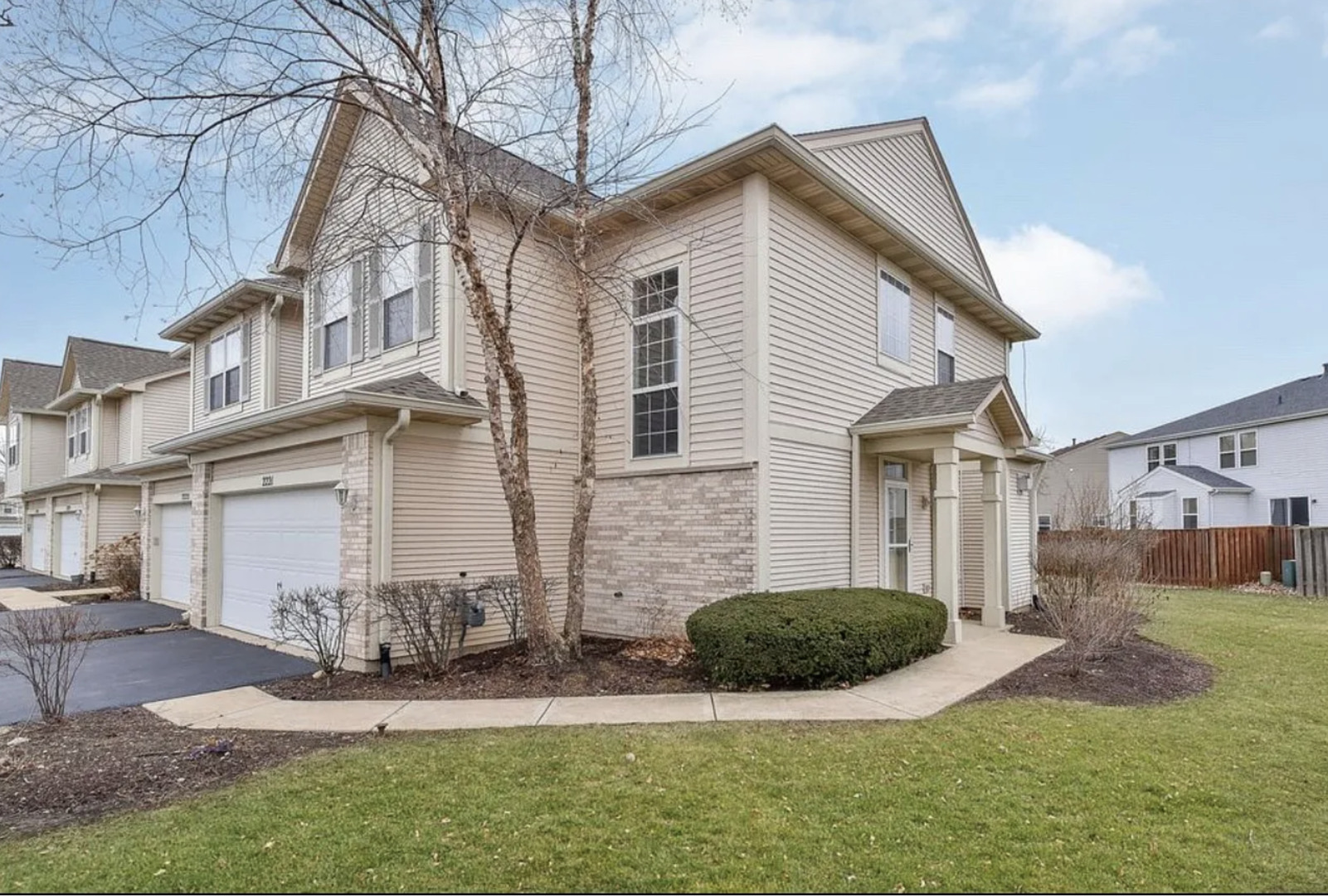 2221 Sunrise Circle #2221, Aurora, IL 60503