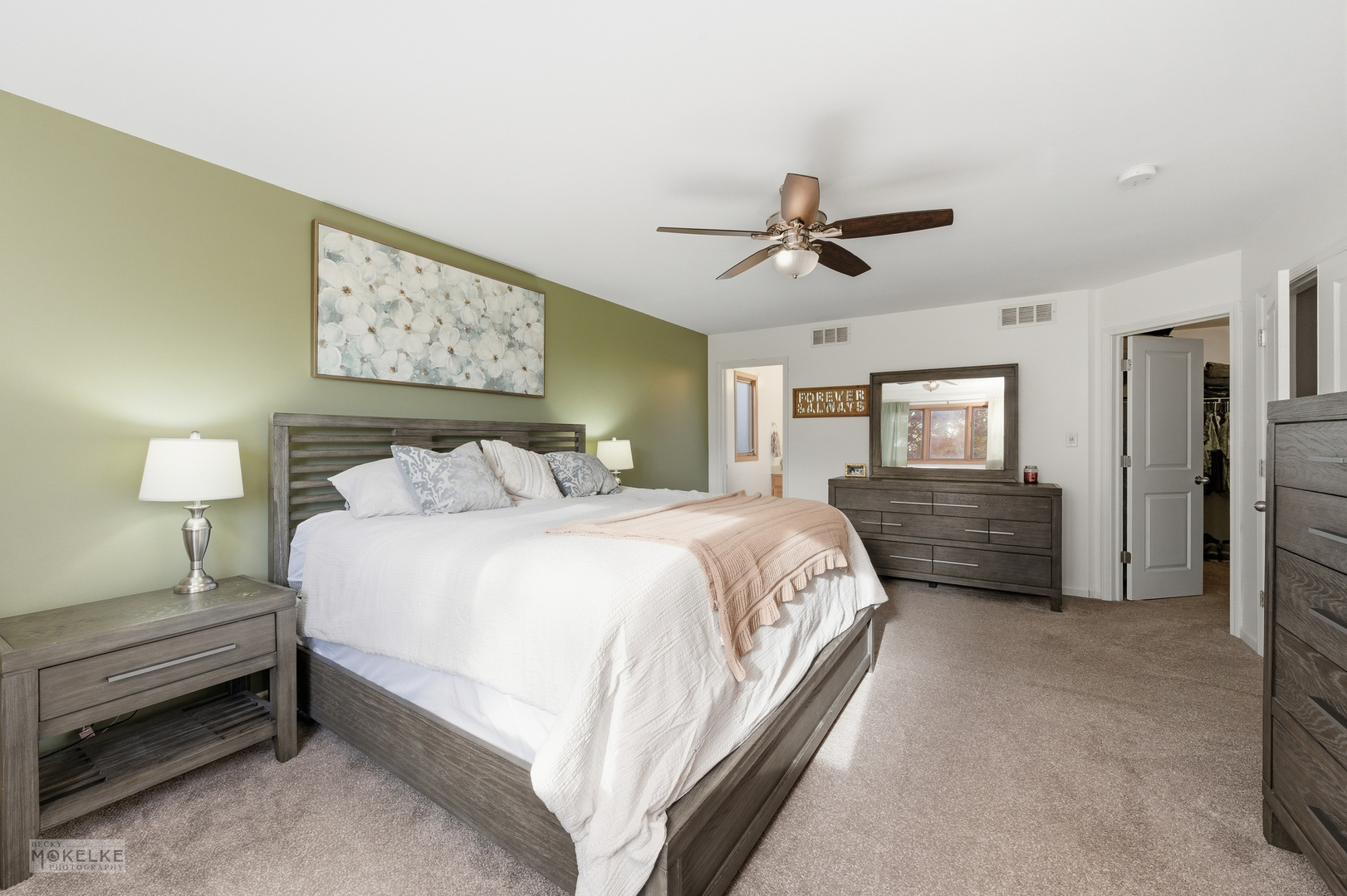 814 Edgewater Drive, Minooka, IL 60447