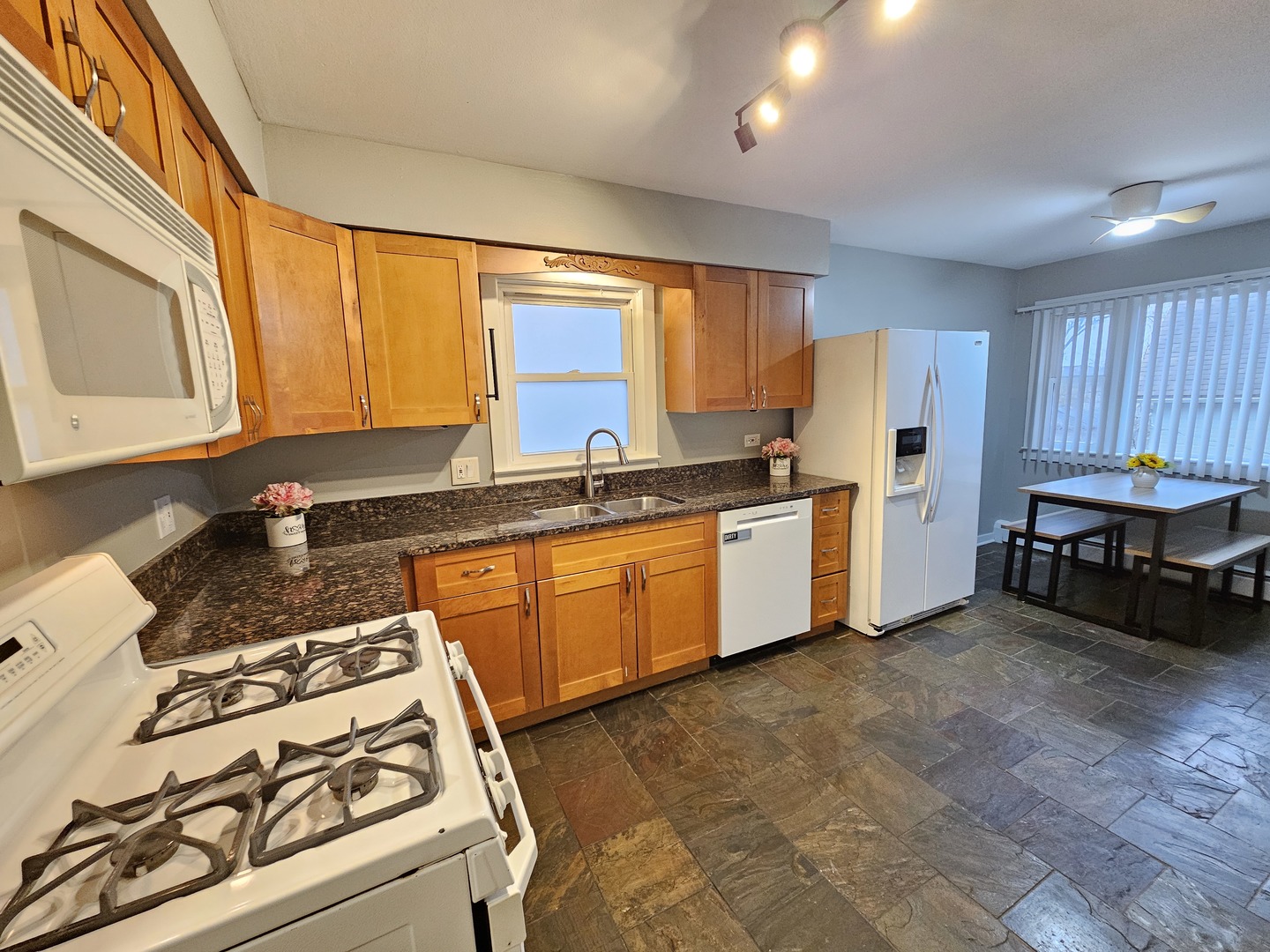 311 Maple Avenue #2, Downers Grove, IL 60515