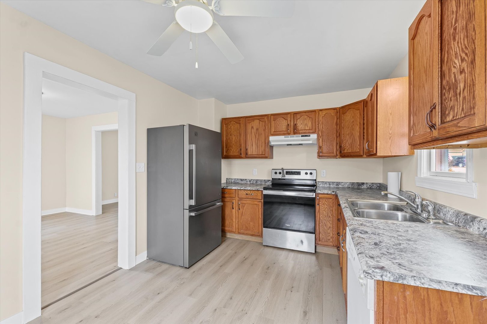 1001 Pancake Street, Bloomington, IL 61701