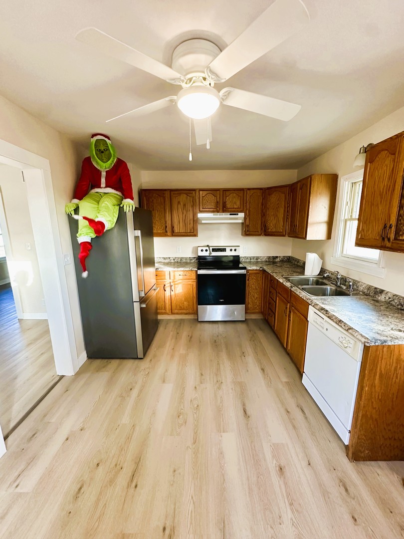 1001 Pancake Street, Bloomington, IL 61701