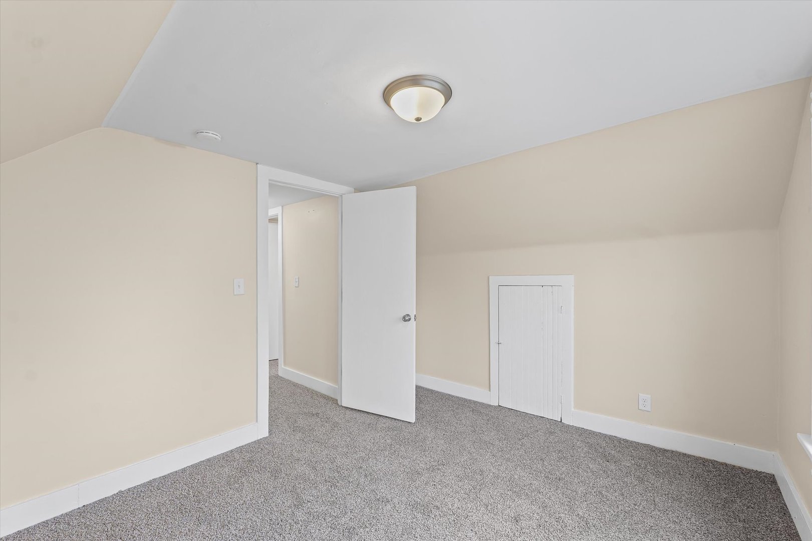 1001 Pancake Street, Bloomington, IL 61701