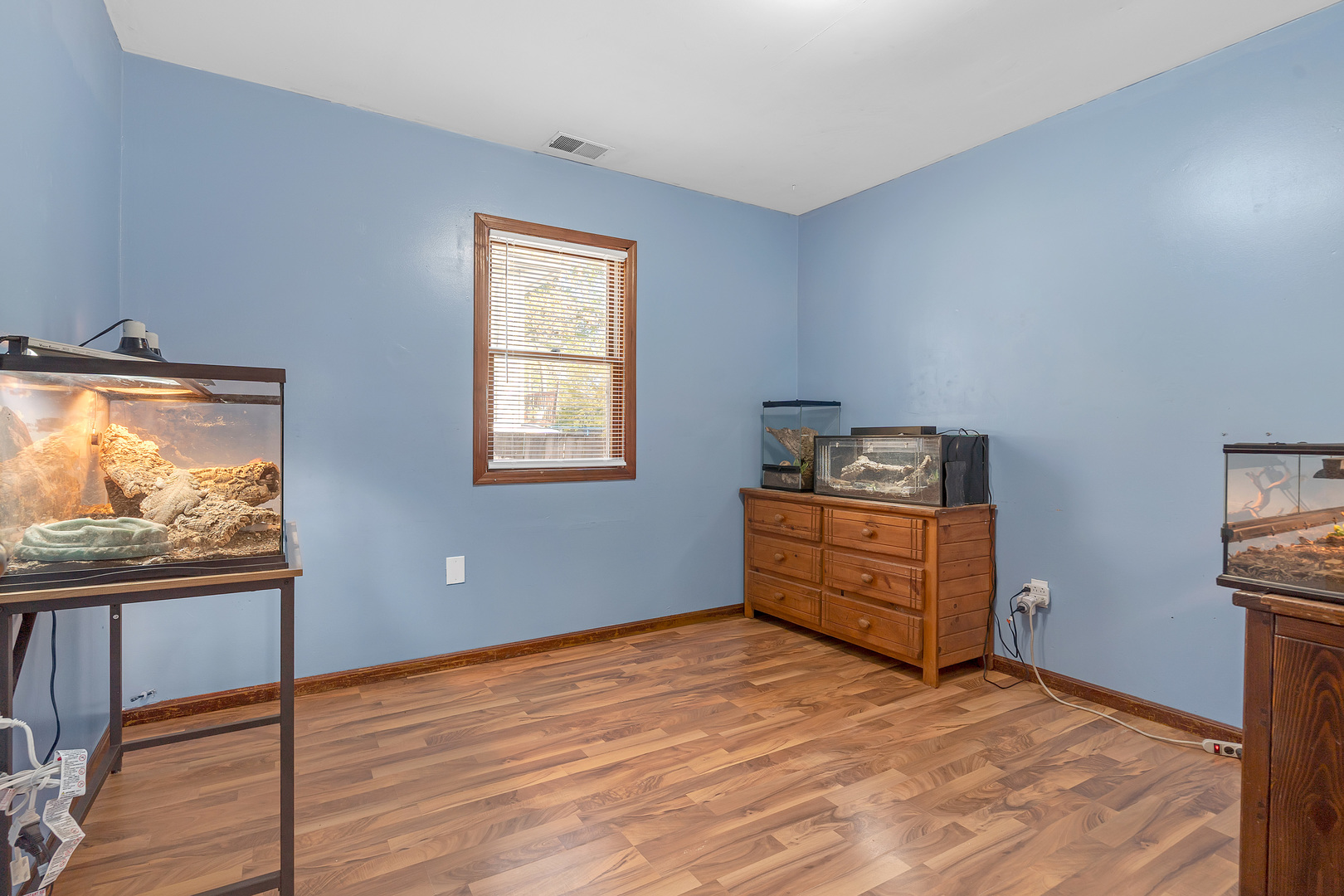 18951 W Hickory Street, Mundelein, IL 60060