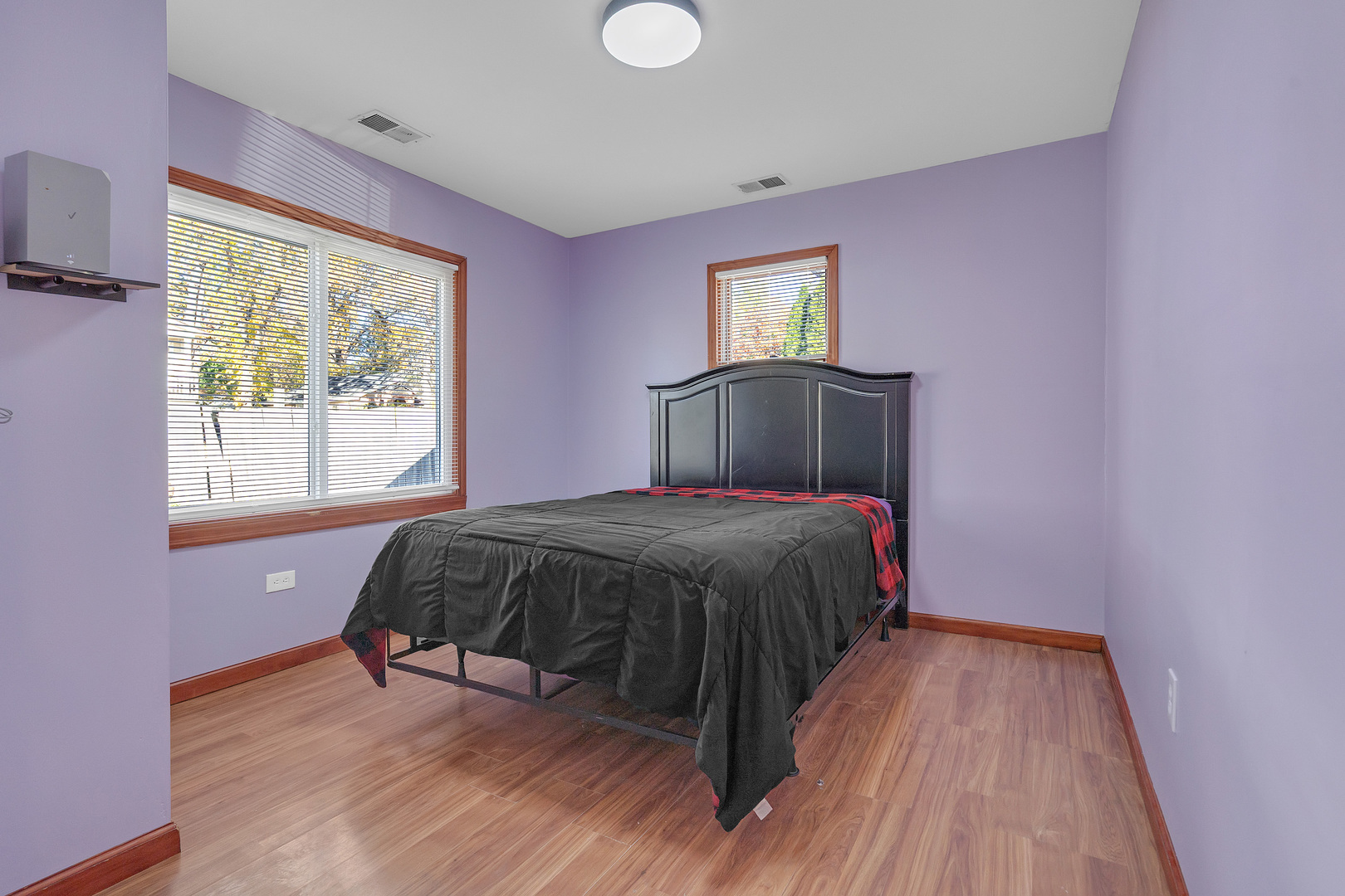 18951 W Hickory Street, Mundelein, IL 60060