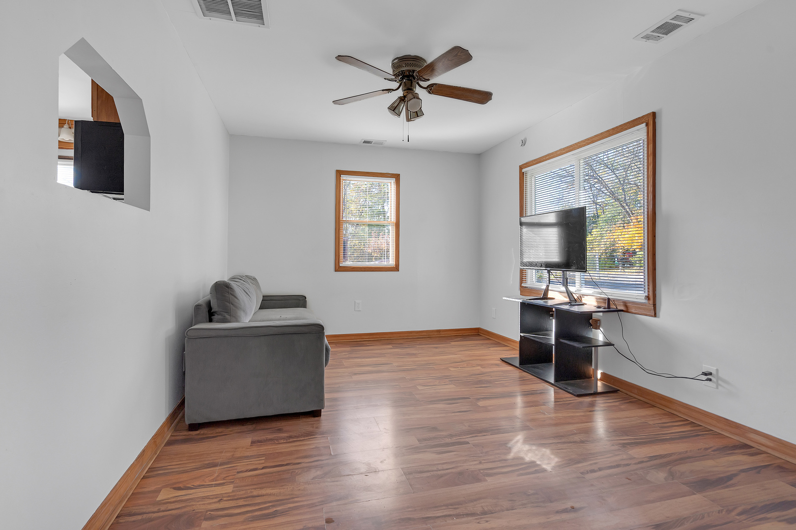 18951 W Hickory Street, Mundelein, IL 60060