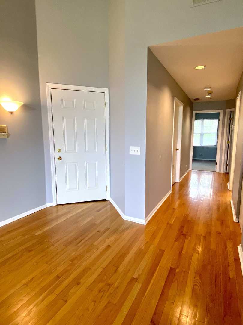 5S510 Scots Drive #G, Naperville, IL 60563