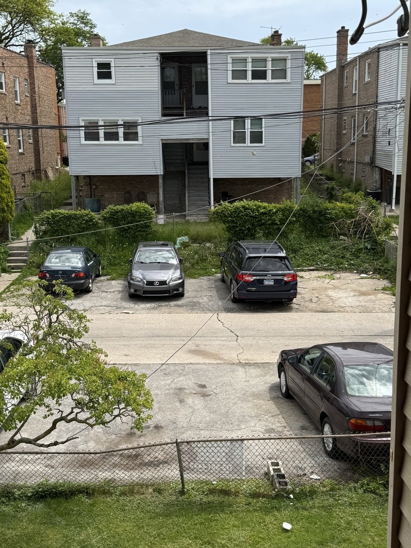 6531 N Hoyne Avenue #2S, Chicago, IL 60645