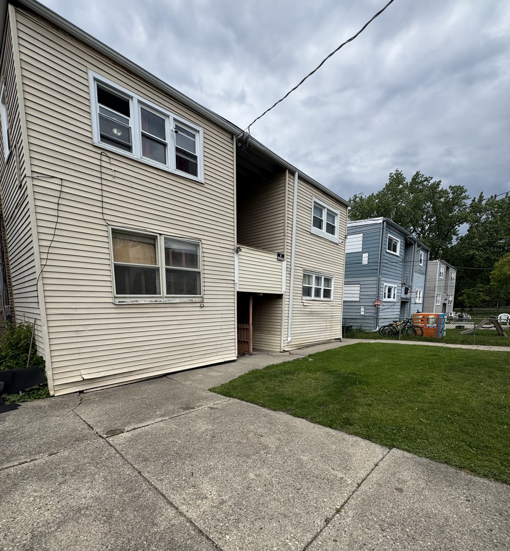 6531 N Hoyne Avenue #2S, Chicago, IL 60645