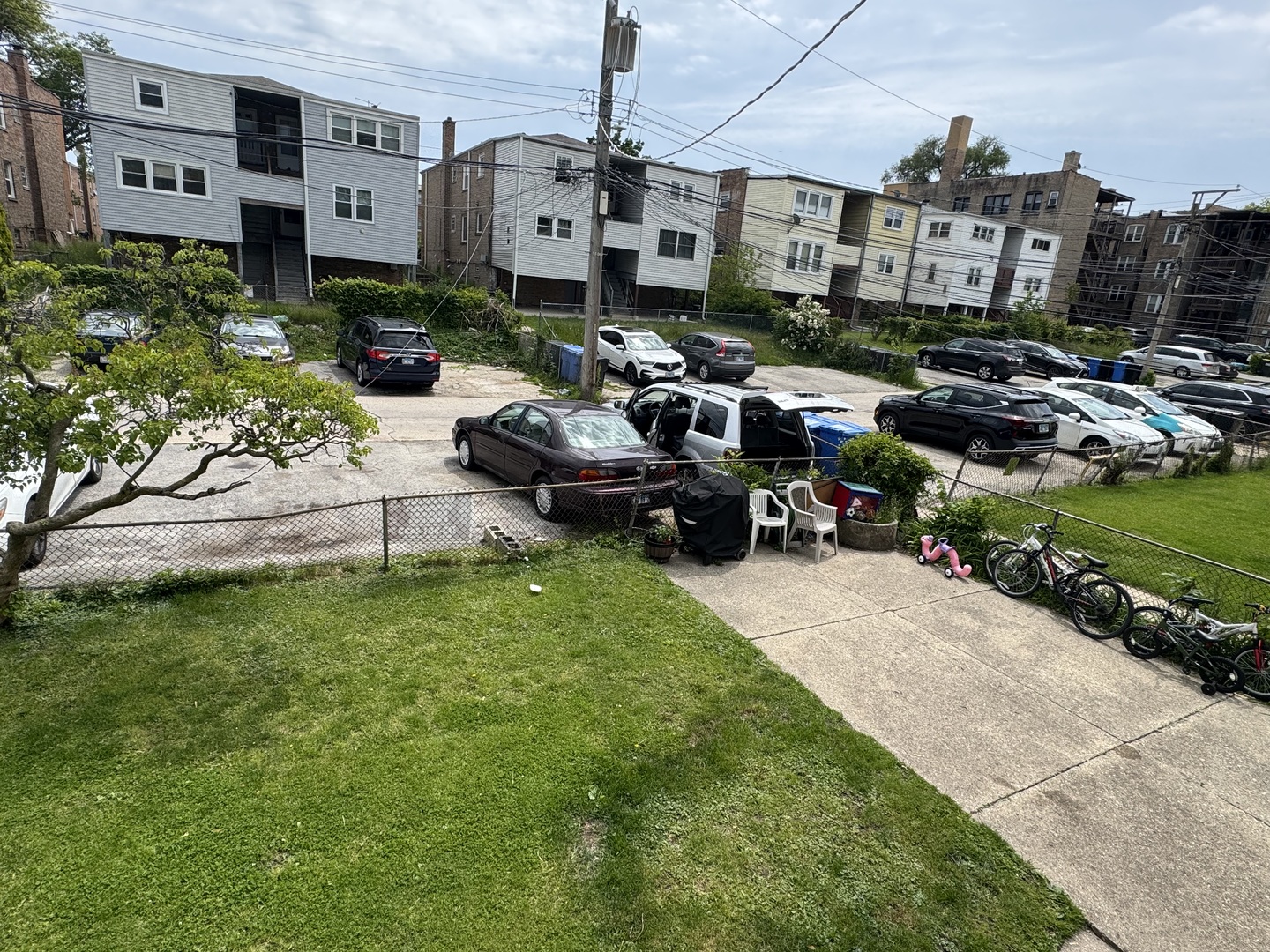 6531 N Hoyne Avenue #2S, Chicago, IL 60645