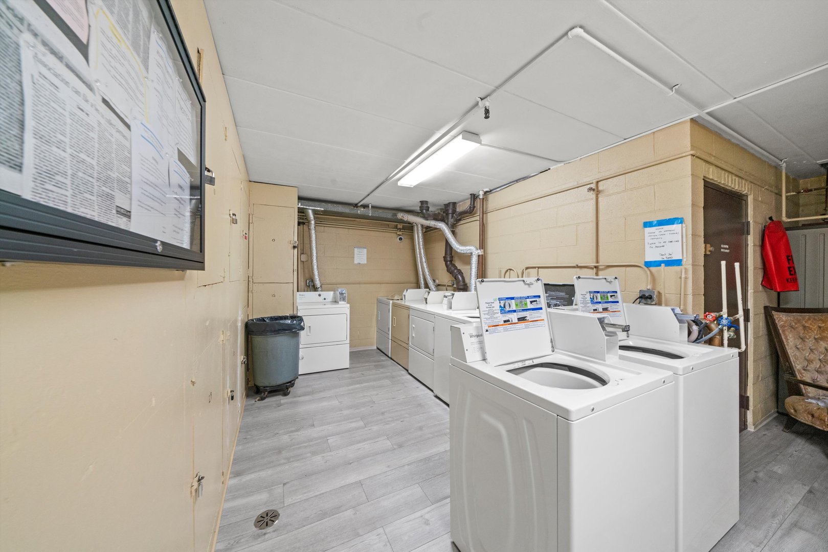 7945 S Oketo Avenue #404, Bridgeview, IL 60455