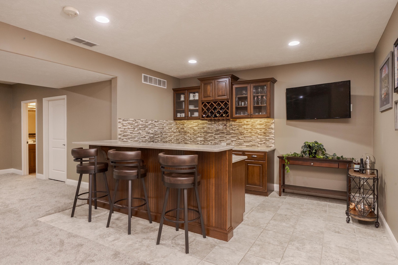 2805 Stevenson Drive, Bloomington, IL 61704