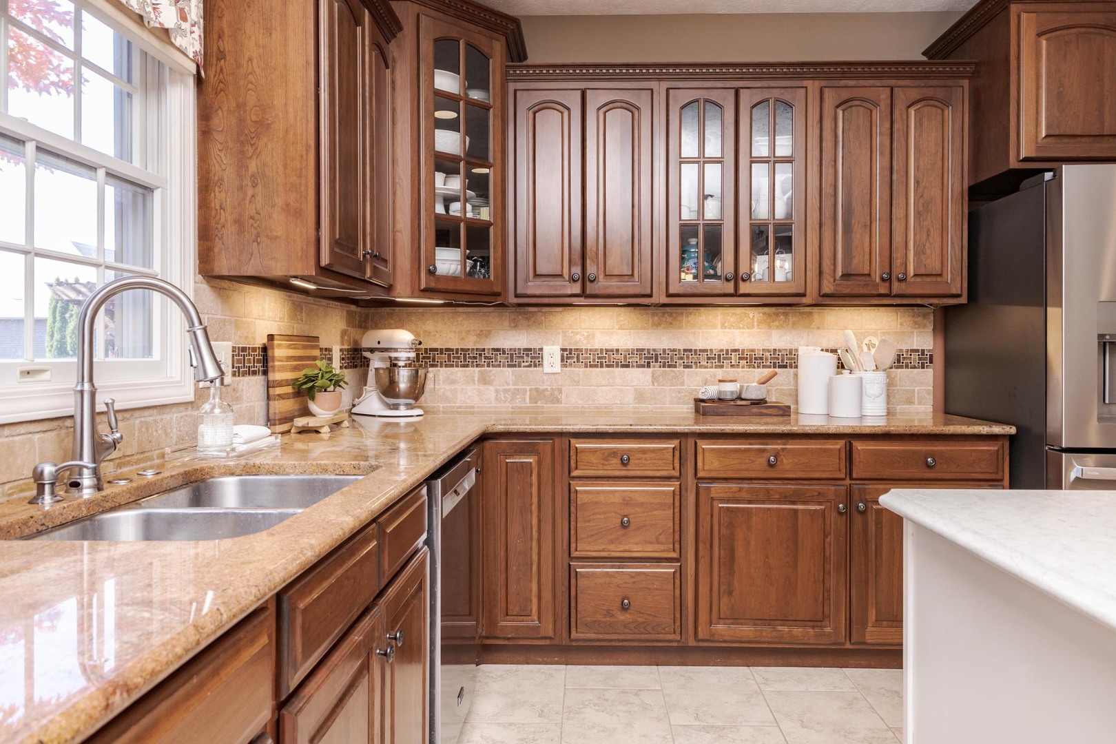 2805 Stevenson Drive, Bloomington, IL 61704