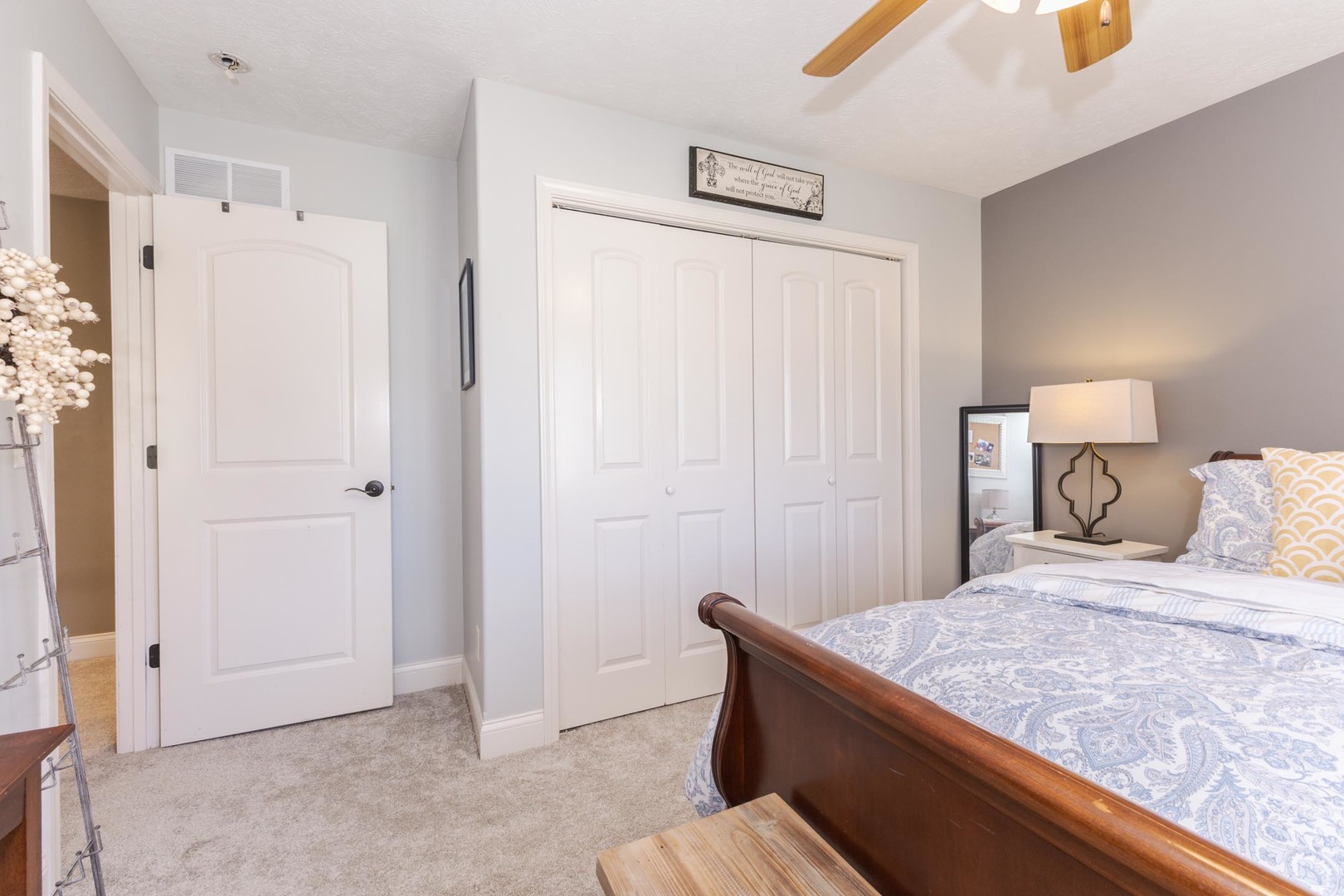 2805 Stevenson Drive, Bloomington, IL 61704