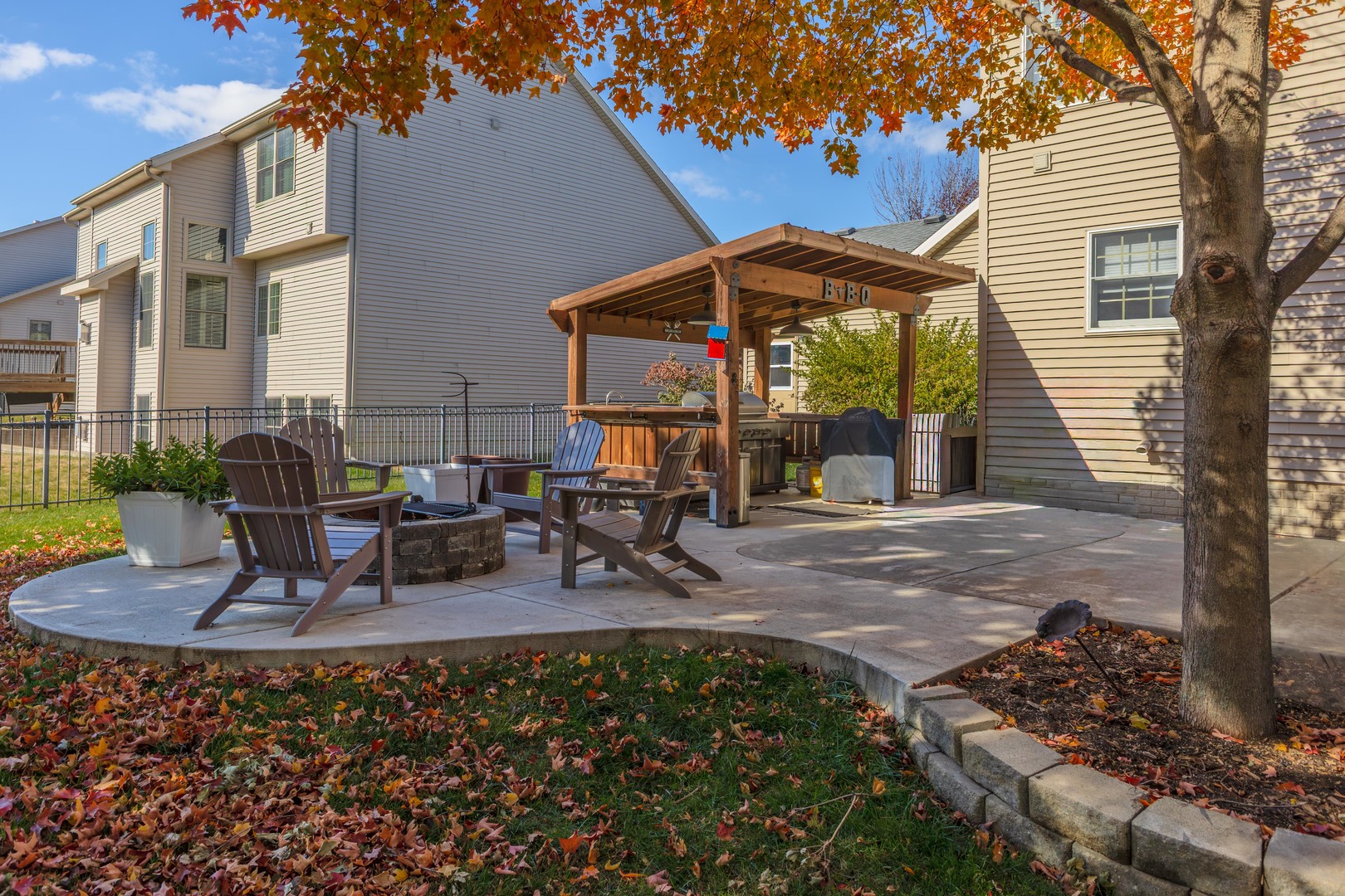 2805 Stevenson Drive, Bloomington, IL 61704