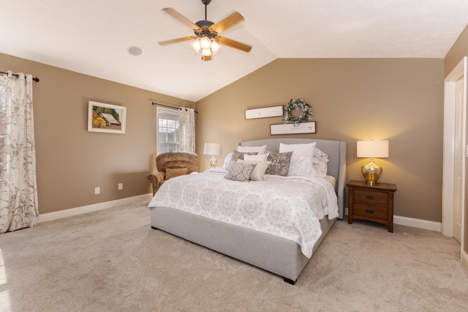 2805 Stevenson Drive, Bloomington, IL 61704