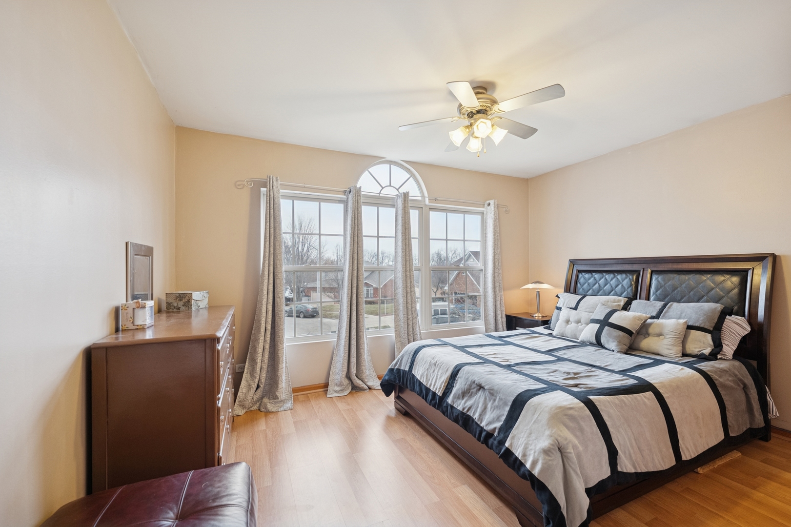 Oak Forest, IL 60452