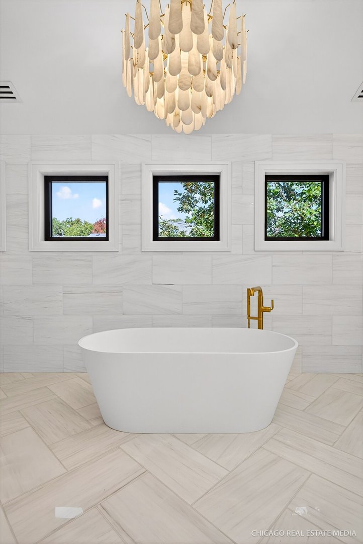 9427 Falling Waters Drive, Burr Ridge, IL 60527