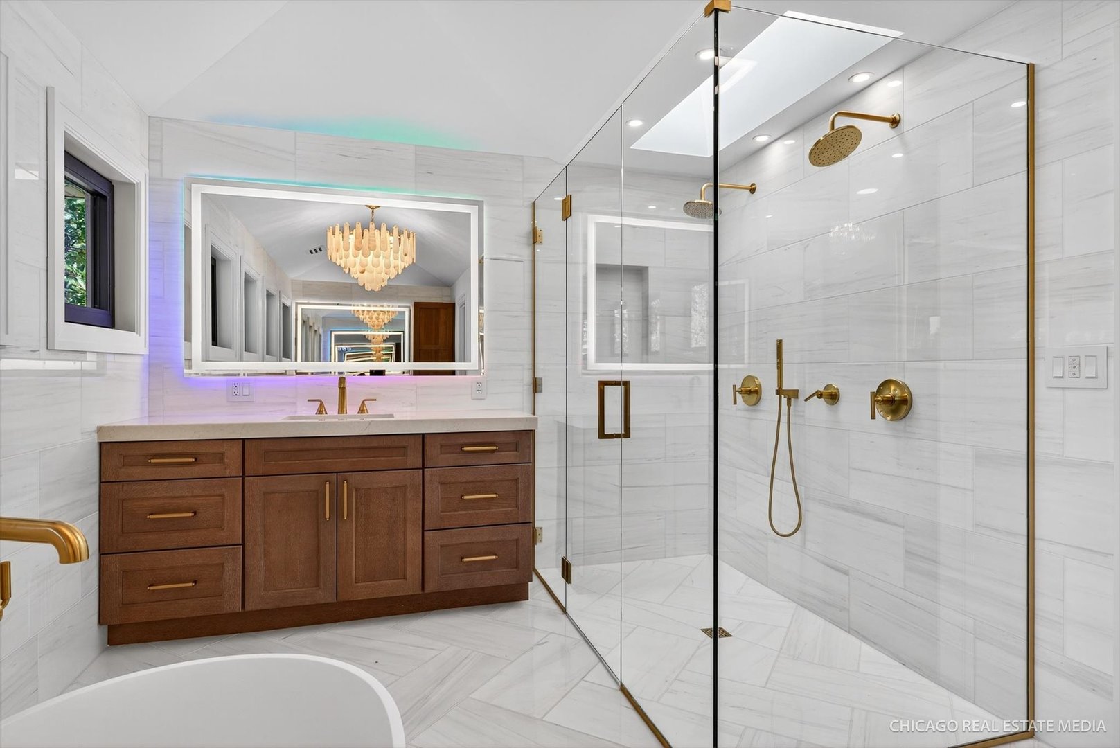 9427 Falling Waters Drive, Burr Ridge, IL 60527