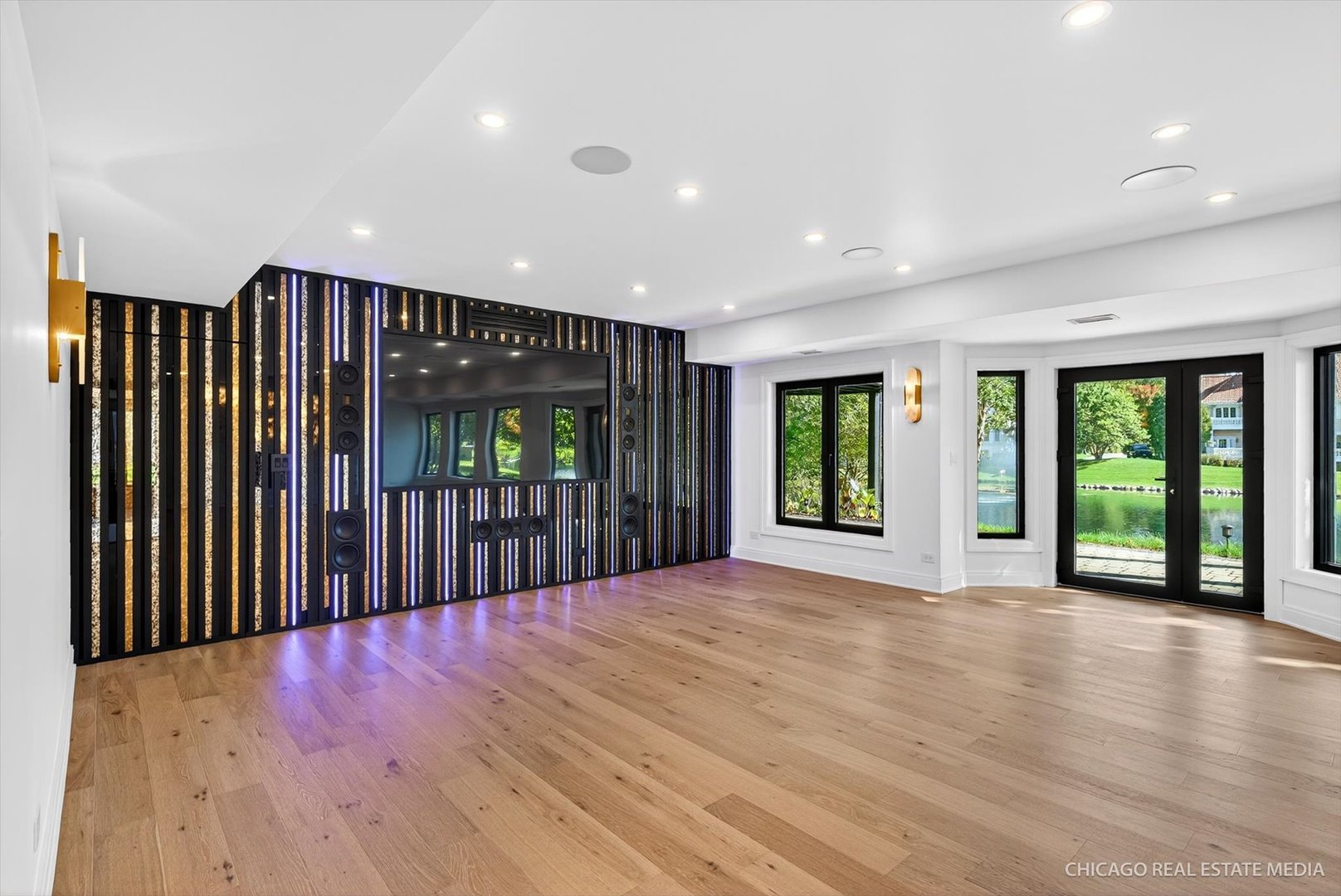 9427 Falling Waters Drive, Burr Ridge, IL 60527