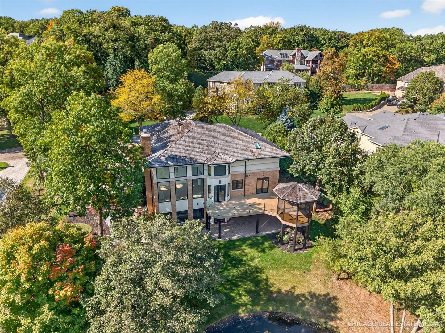 9427 Falling Waters Drive, Burr Ridge, IL 60527