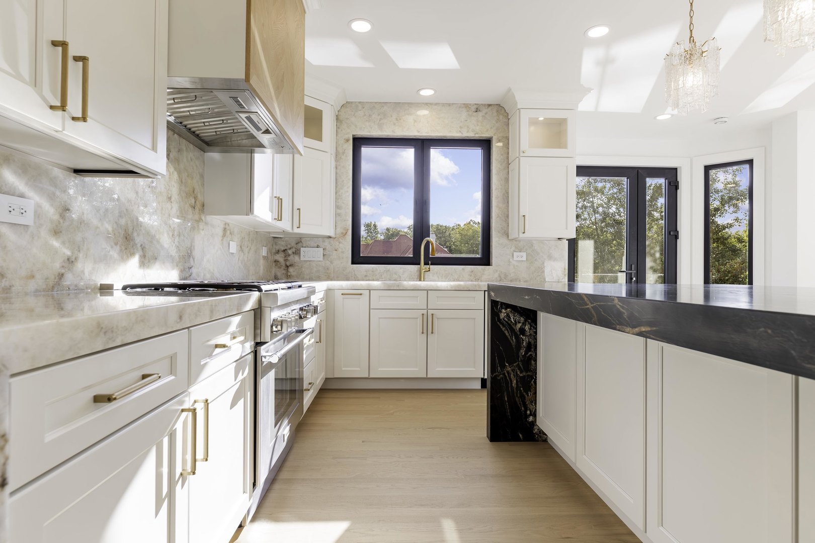 9427 Falling Waters Drive, Burr Ridge, IL 60527