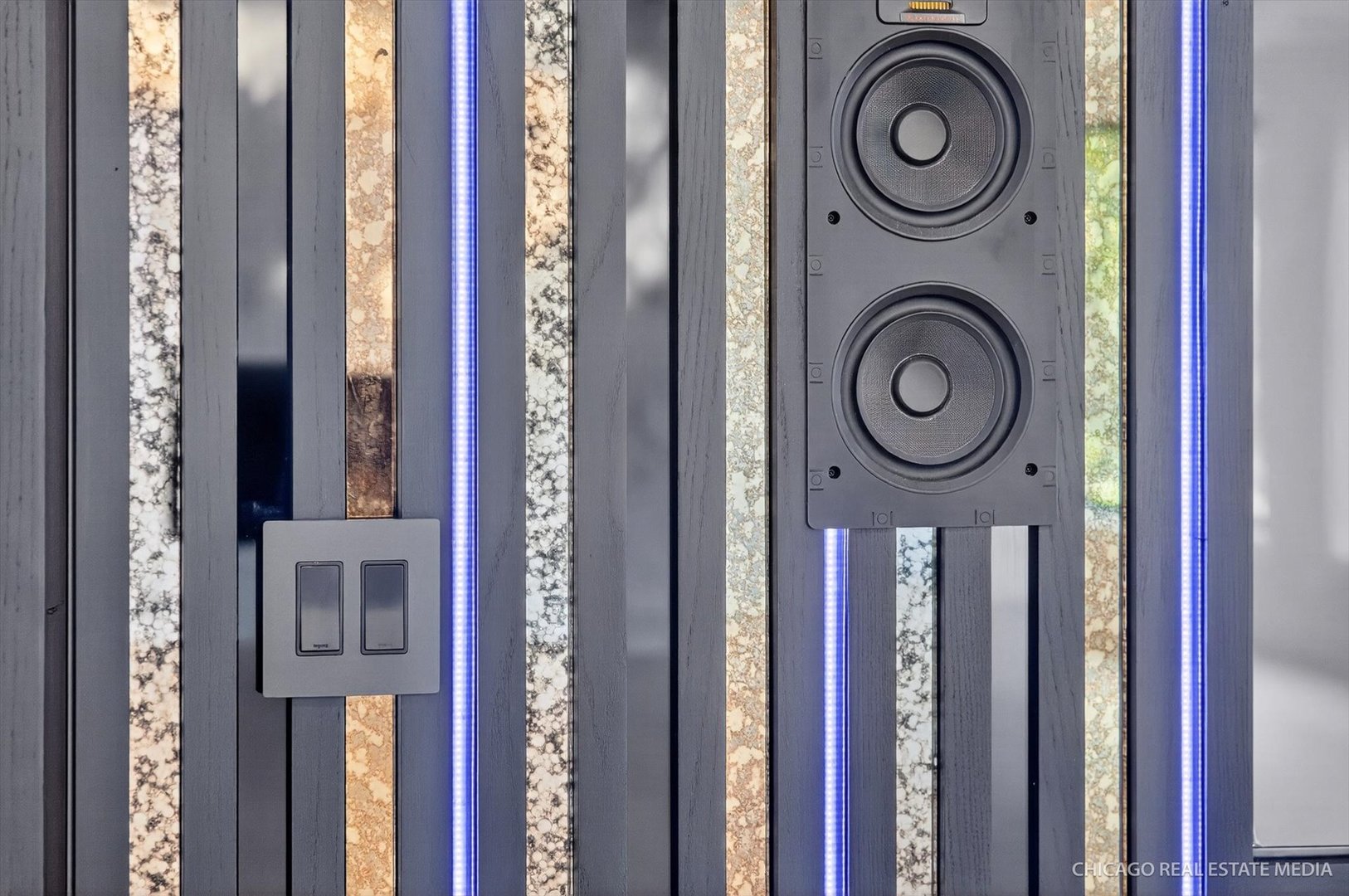 9427 Falling Waters Drive, Burr Ridge, IL 60527