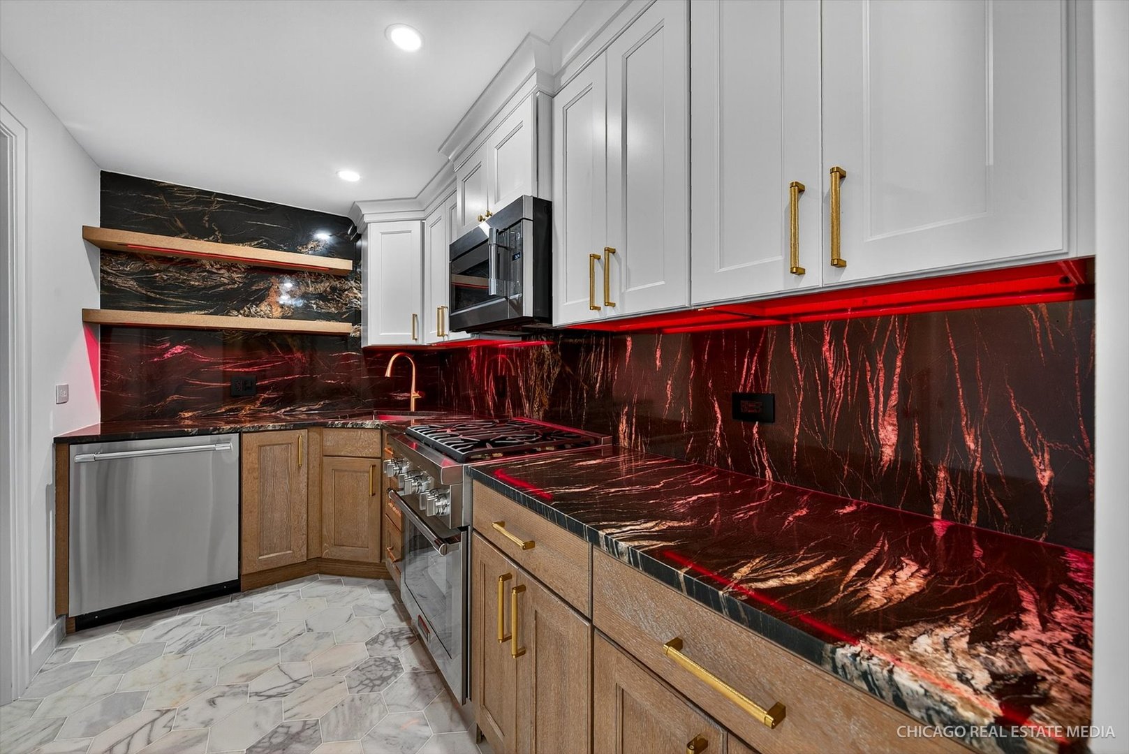 9427 Falling Waters Drive, Burr Ridge, IL 60527