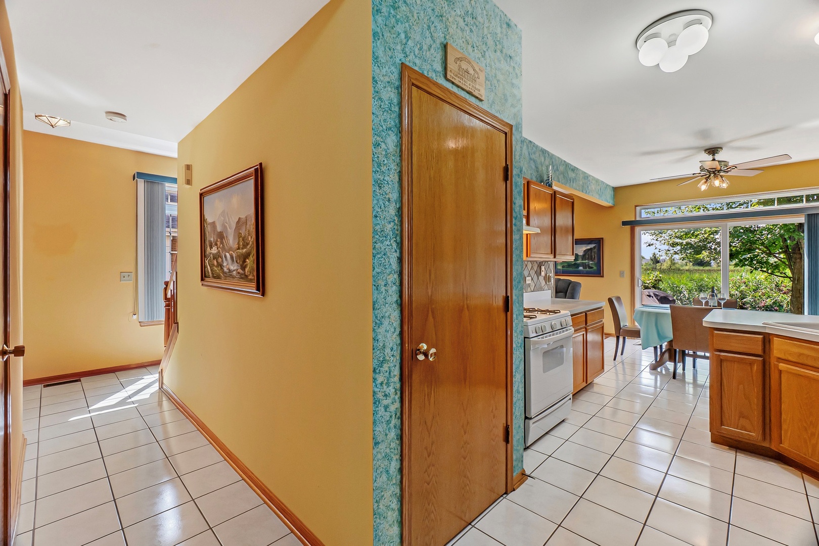 8423 Stratford Drive, Tinley Park, IL 60487