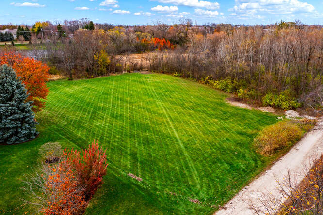 32w396 Forest Drive, Aurora, IL 60502