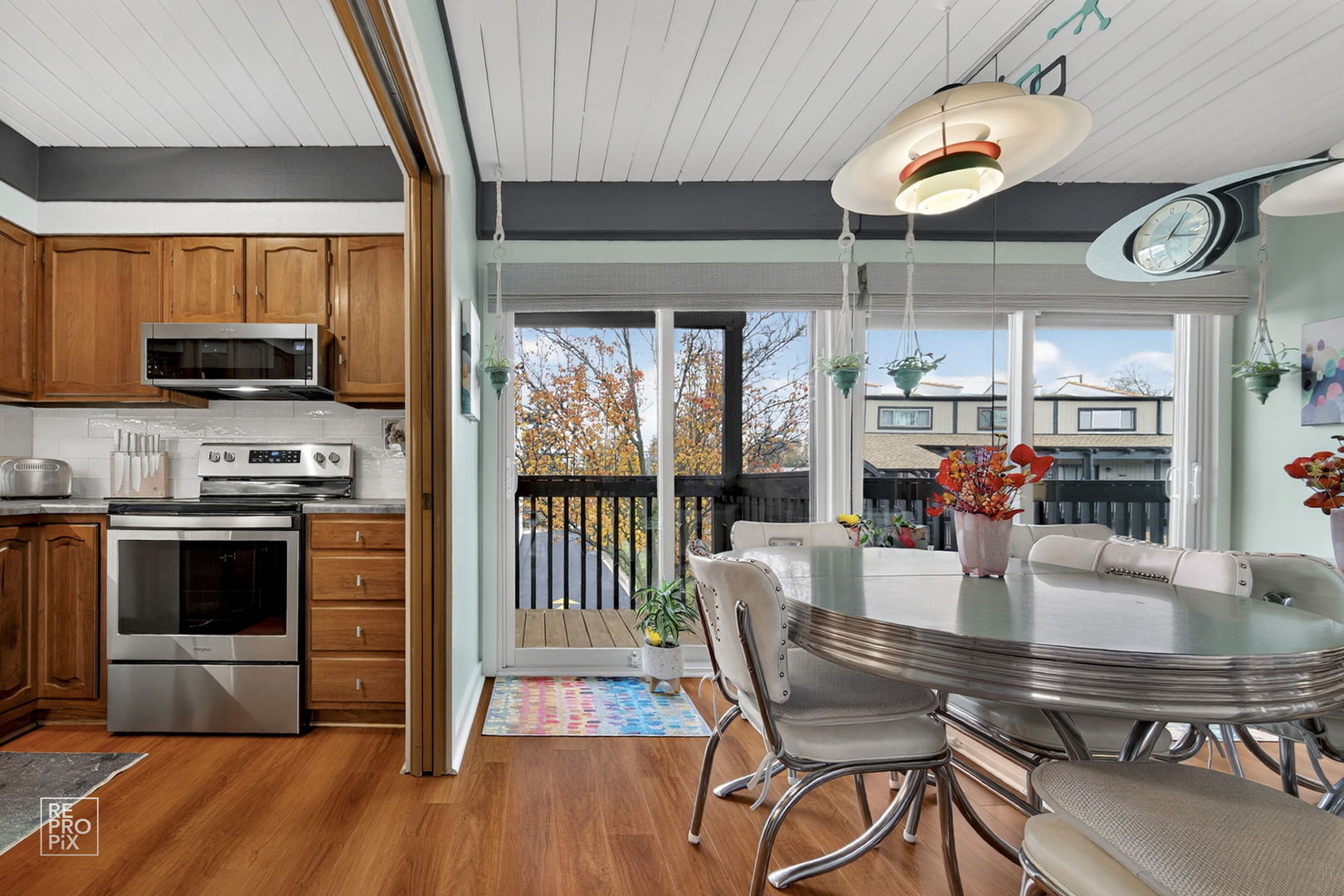 1755 Rand Road #7, Des Plaines, IL 60016