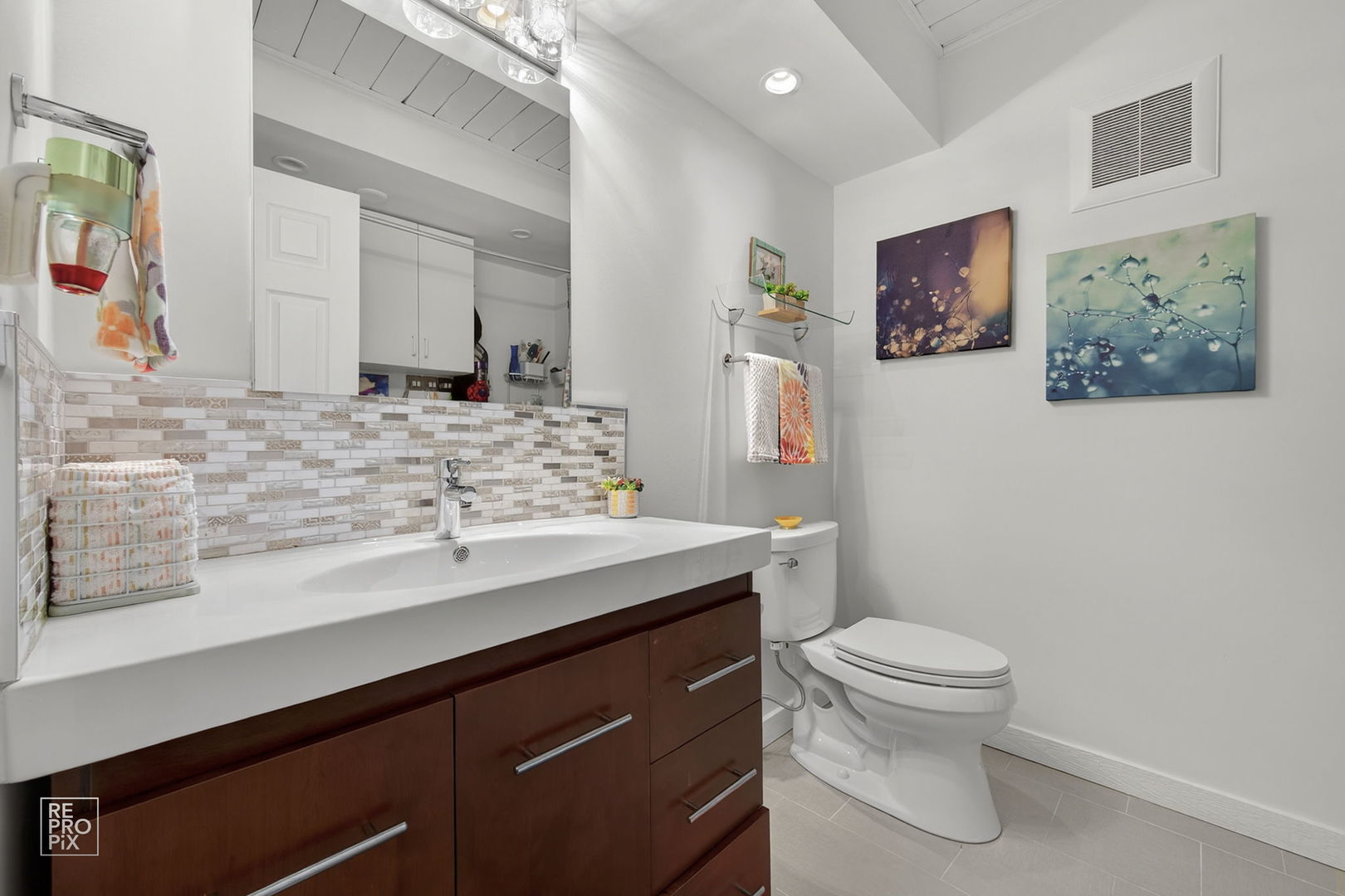 1755 Rand Road #7, Des Plaines, IL 60016