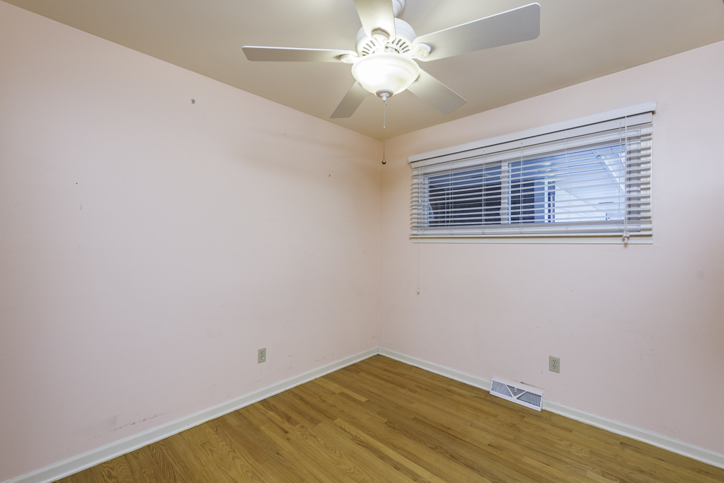 18225 W Lindenwood Drive, Grayslake, IL 60030