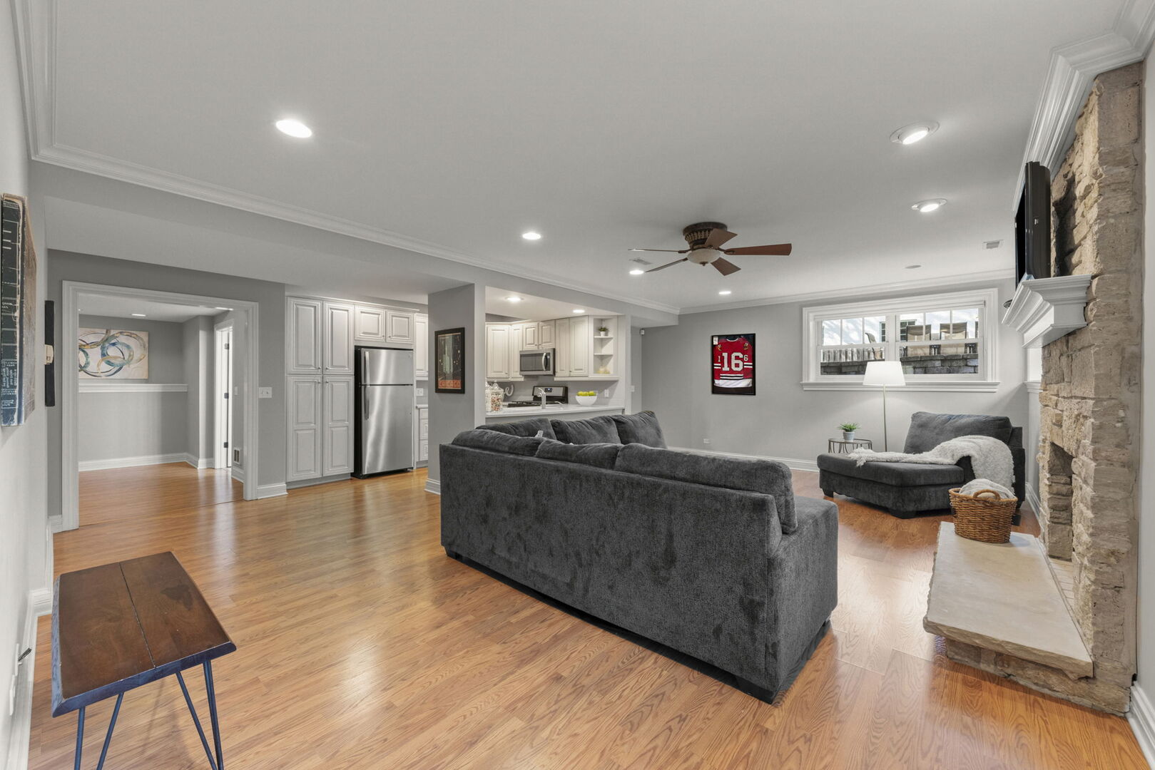 4947 Stonewall Avenue, Downers Grove, IL 60515