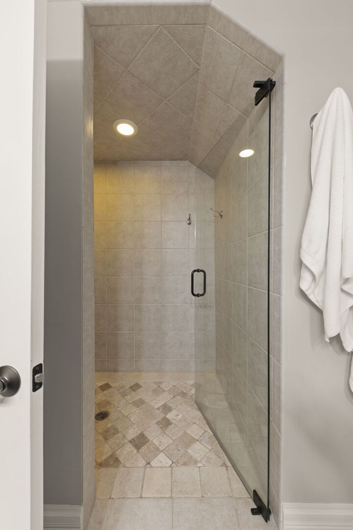 4947 Stonewall Avenue, Downers Grove, IL 60515