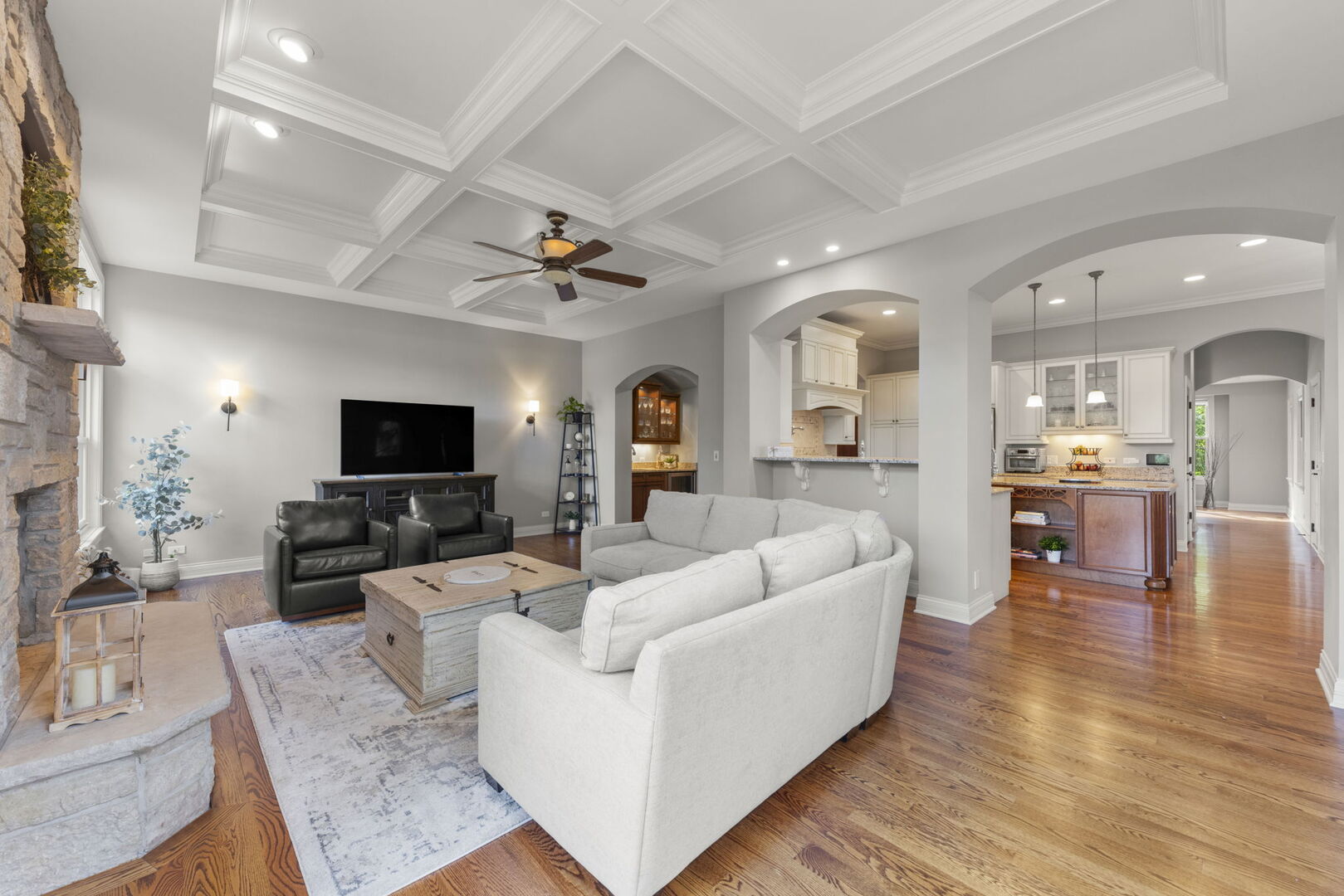 4947 Stonewall Avenue, Downers Grove, IL 60515