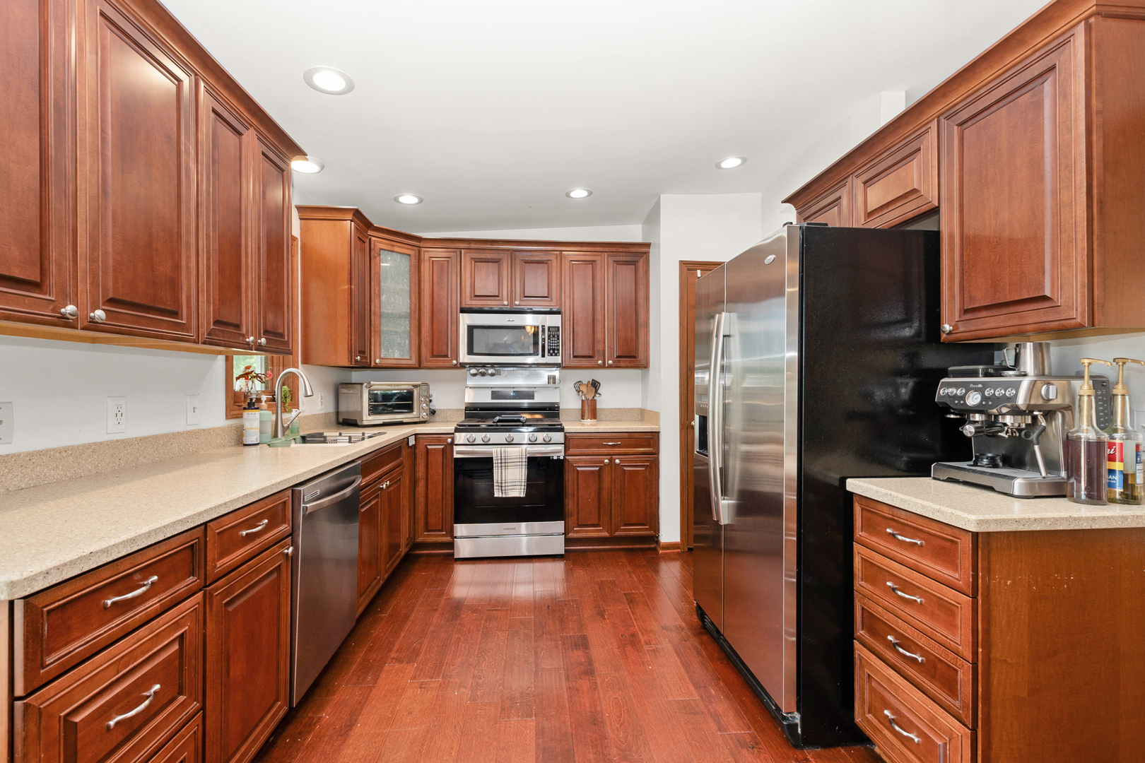 36 Evergreen Drive, Streamwood, IL 60107