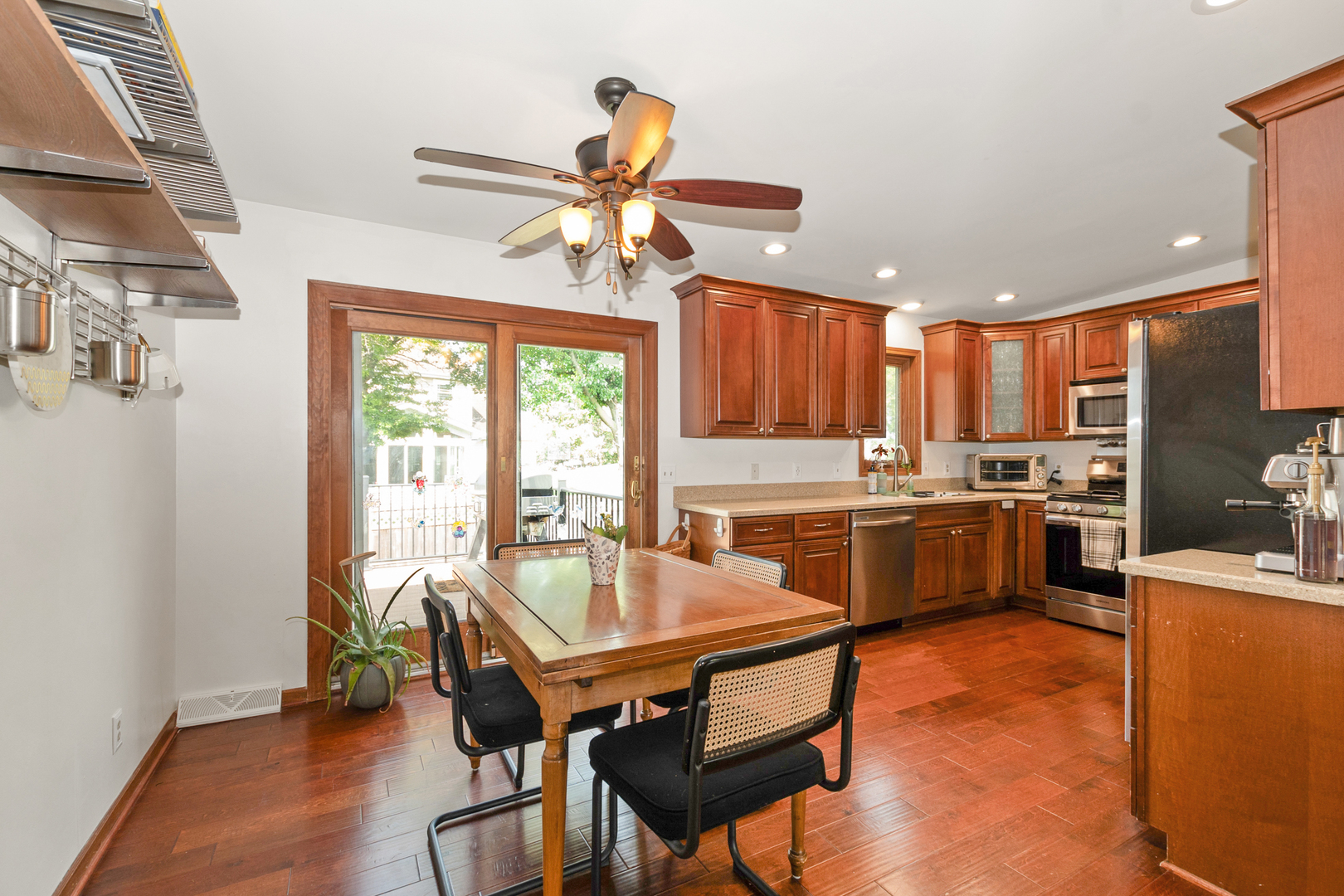 36 Evergreen Drive, Streamwood, IL 60107