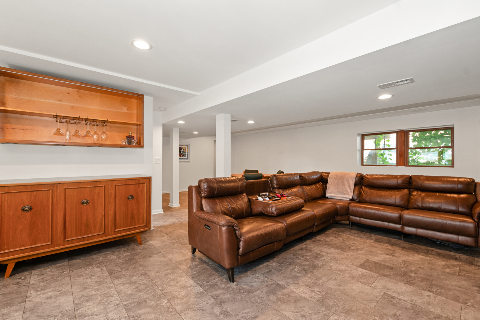 36 Evergreen Drive, Streamwood, IL 60107