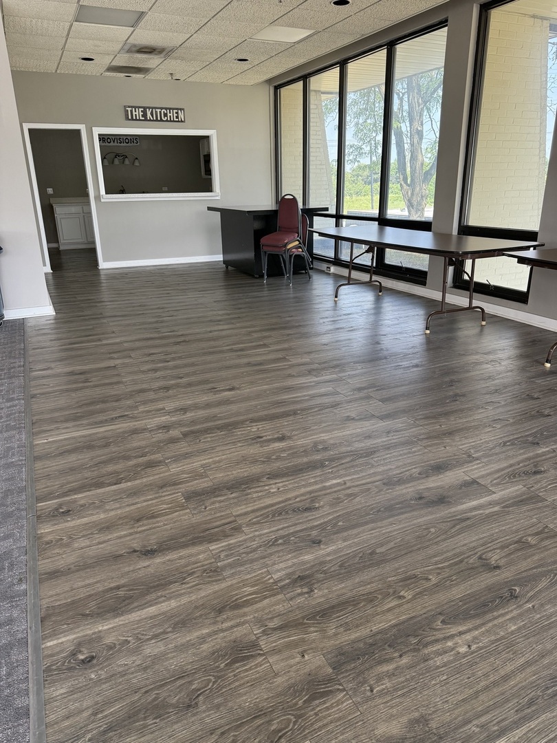 9128 W TERRACE Drive #2N, Niles, IL 60714