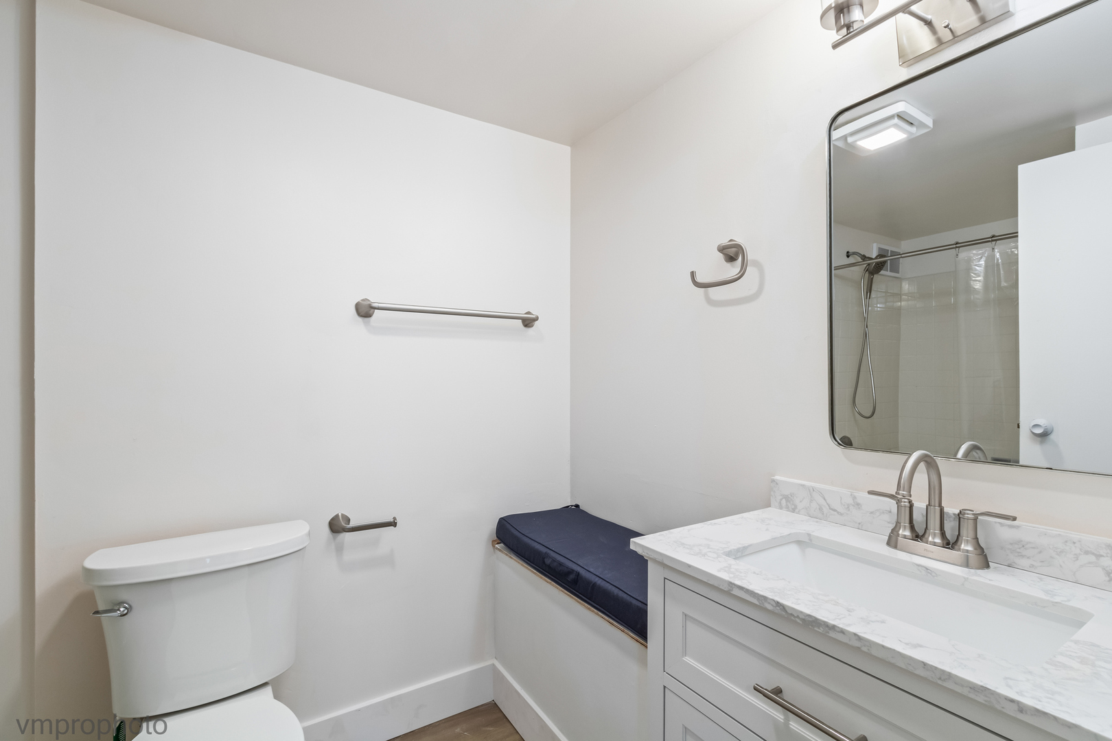 9128 W TERRACE Drive #2N, Niles, IL 60714