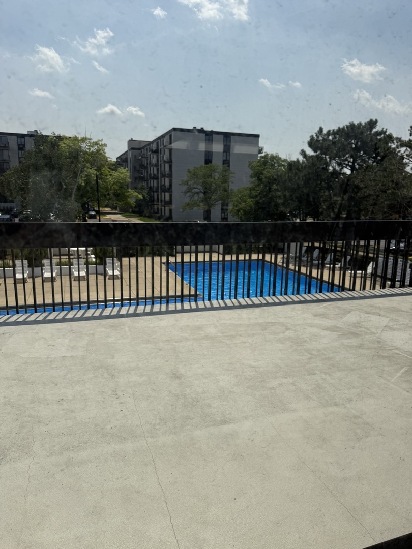 9128 W TERRACE Drive #2N, Niles, IL 60714