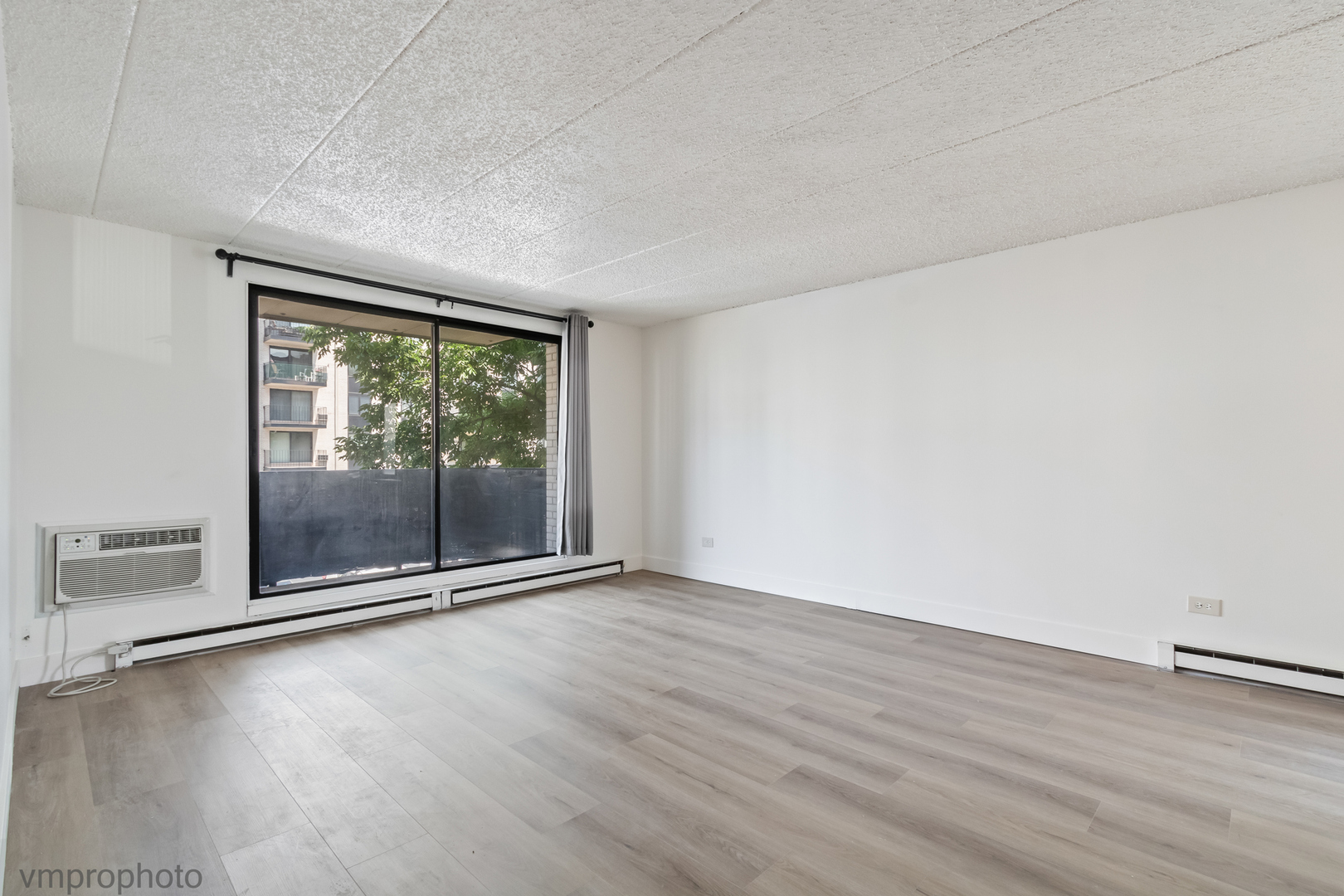 9128 W TERRACE Drive #2N, Niles, IL 60714