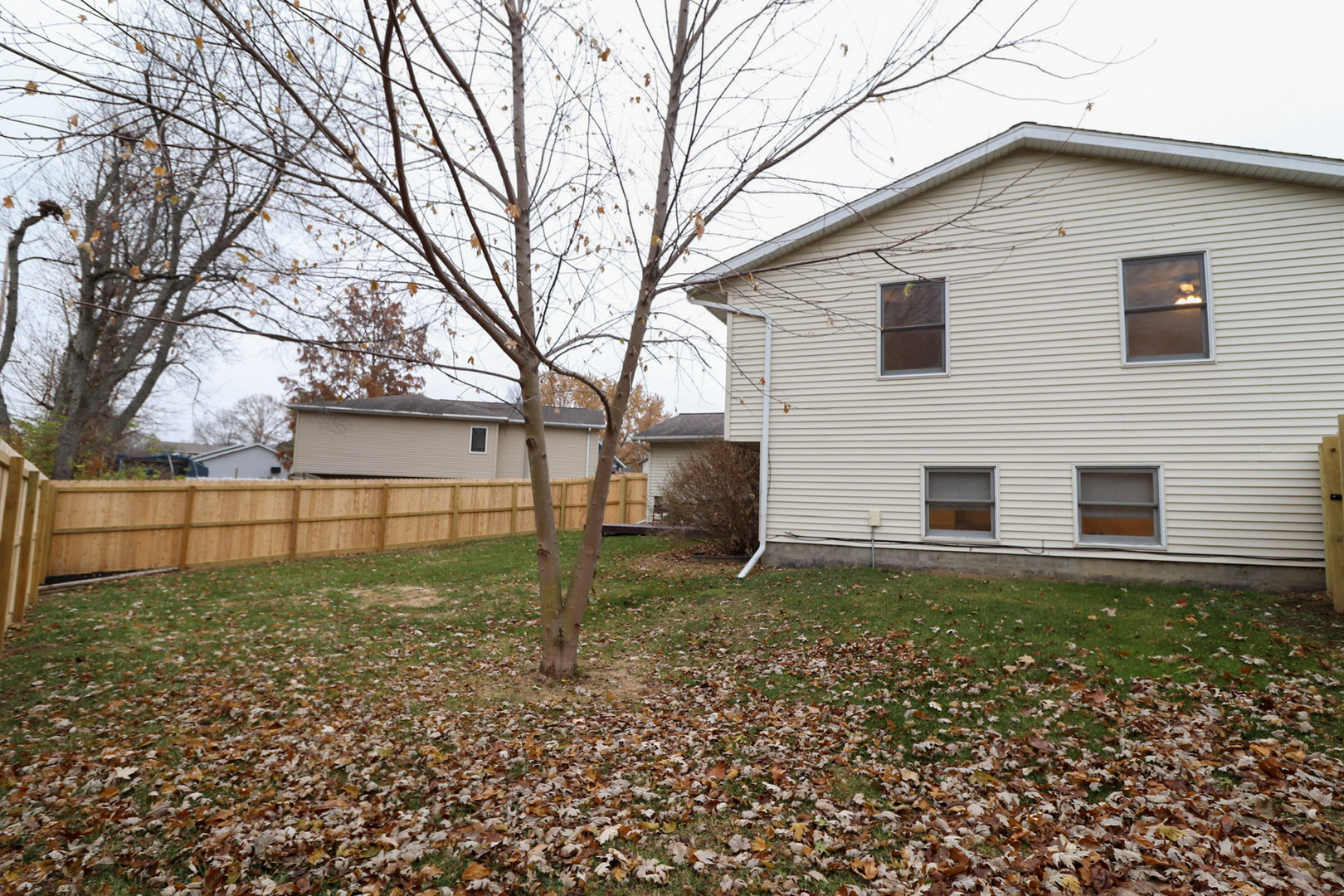 9 Timberview Drive, Bloomington, IL 61701