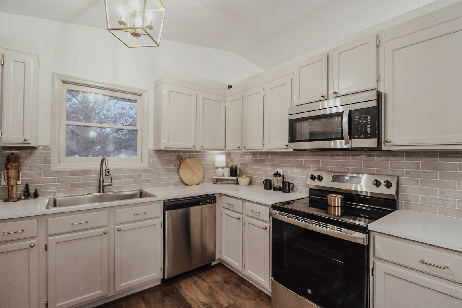 9 Timberview Drive, Bloomington, IL 61701