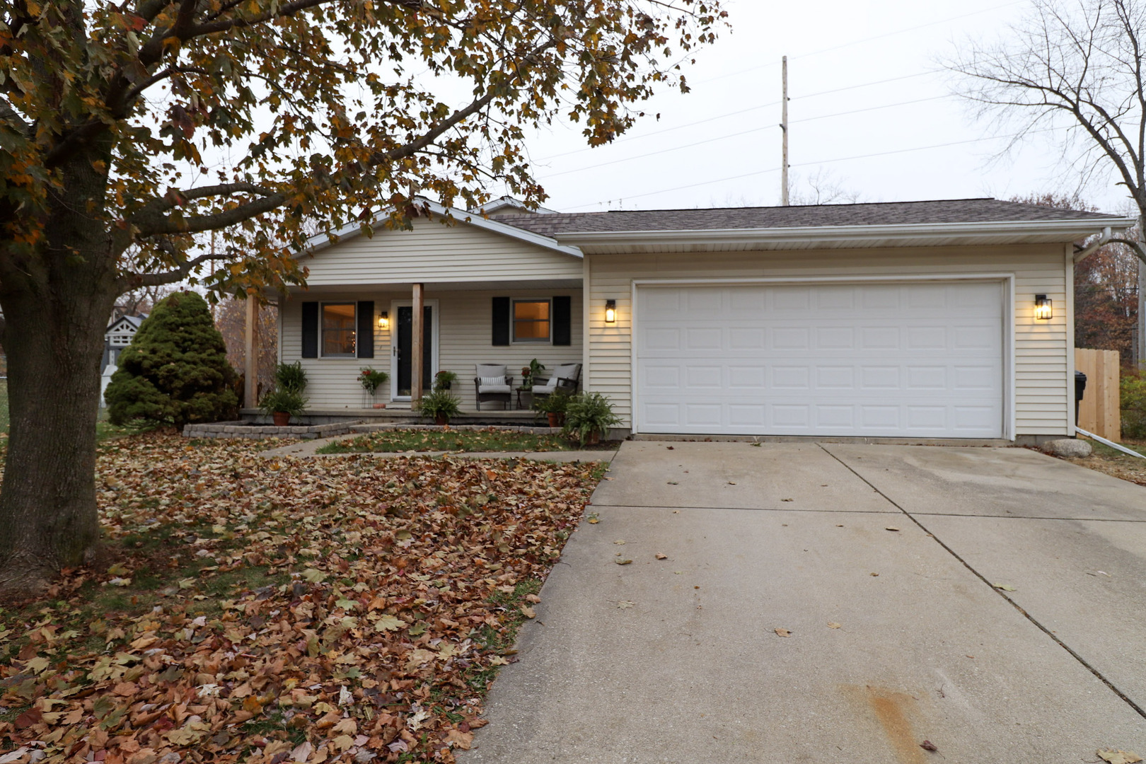 9 Timberview Drive, Bloomington, IL 61701