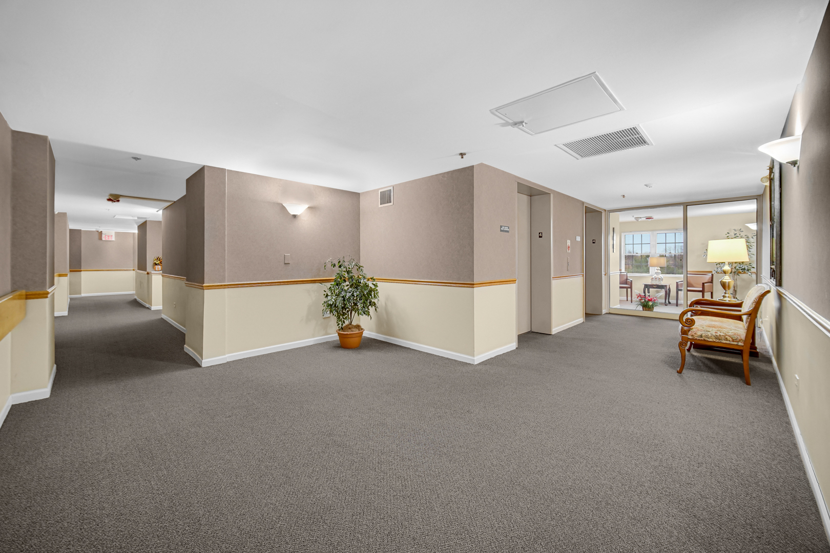 1220 DEPOT Street #409, Glenview, IL 60025